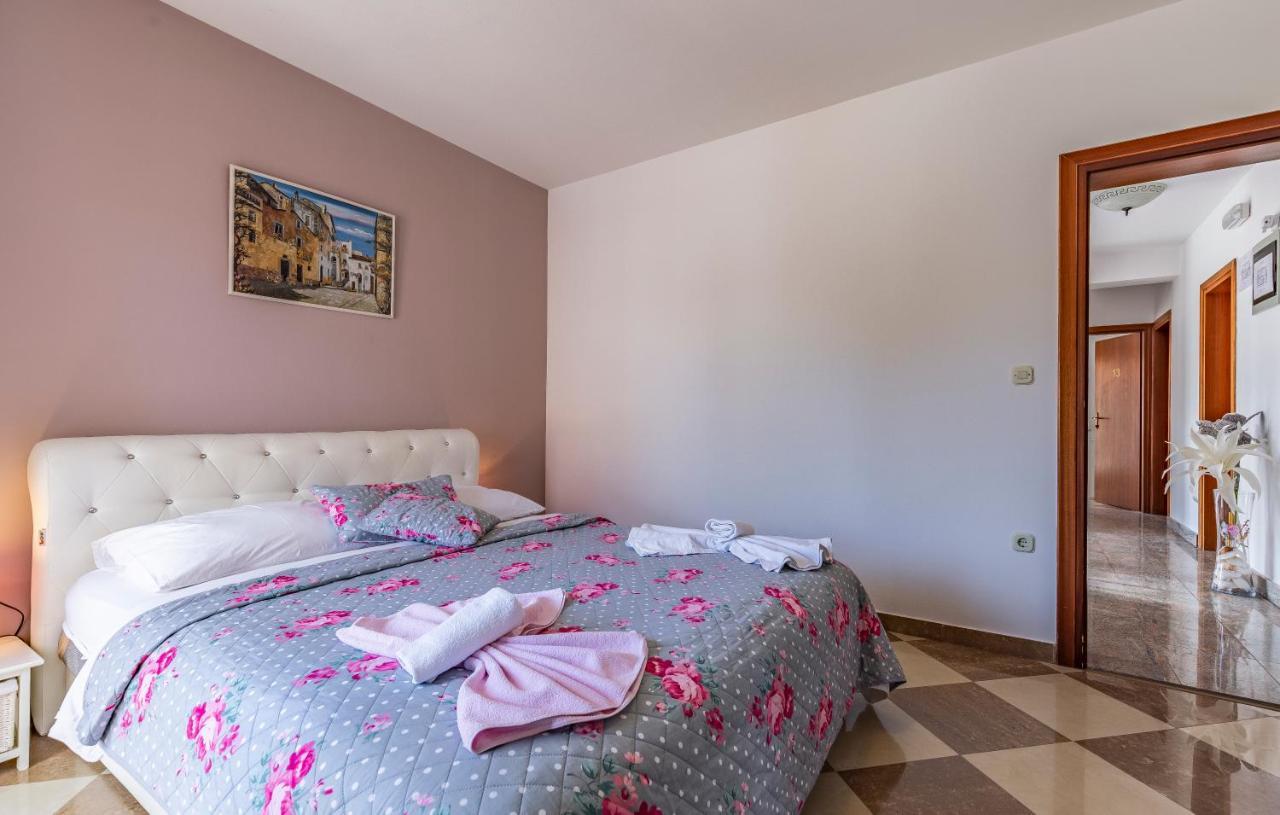 Villa San Rocco Bed & Breakfast ميدولين المظهر الخارجي الصورة