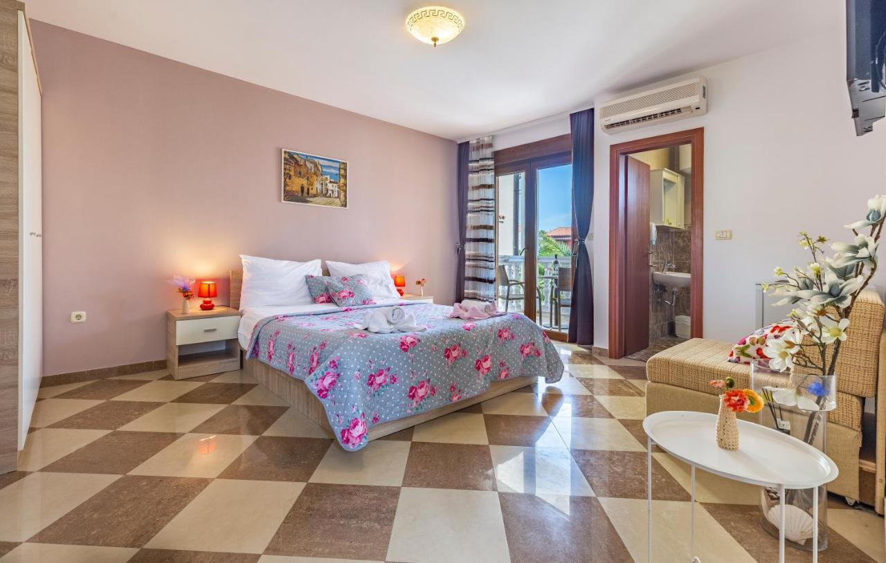 Villa San Rocco Bed & Breakfast ميدولين المظهر الخارجي الصورة