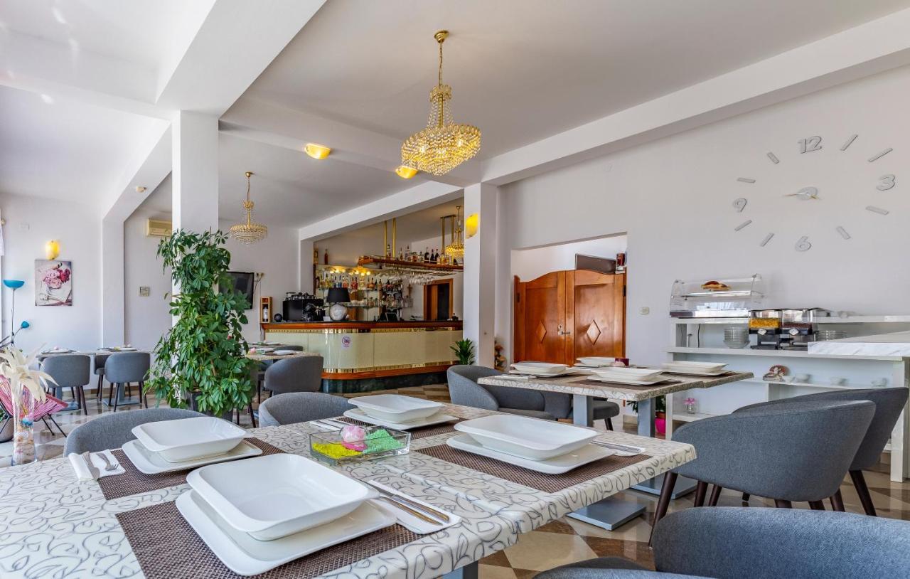 Villa San Rocco Bed & Breakfast ميدولين المظهر الخارجي الصورة