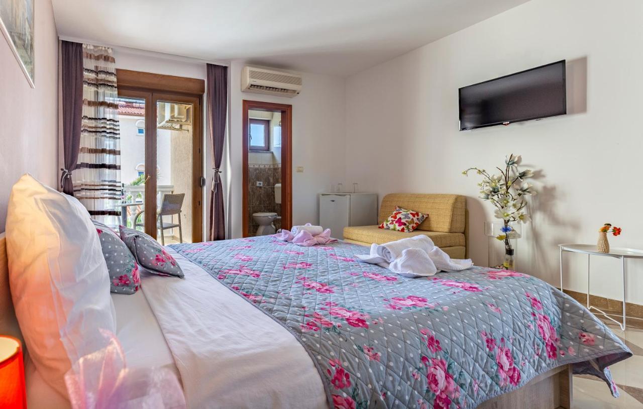 Villa San Rocco Bed & Breakfast ميدولين المظهر الخارجي الصورة