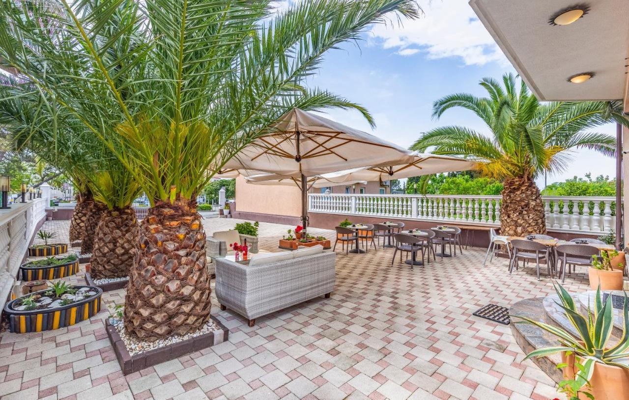 Villa San Rocco Bed & Breakfast ميدولين المظهر الخارجي الصورة